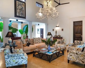 Why House - Unawatuna - Hall