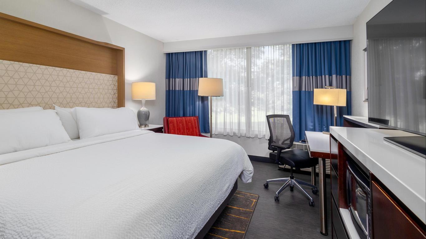 Holiday Inn Weirton - Steubenville Area