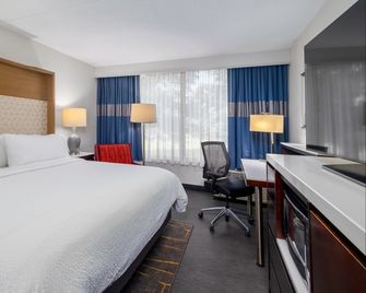 Holiday Inn Weirton - Steubenville Area By IHG - Weirton - Slaapkamer