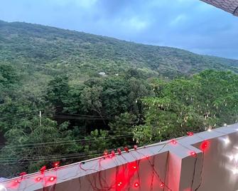 رويال فيلا - فيساكاباتنام - شرفة