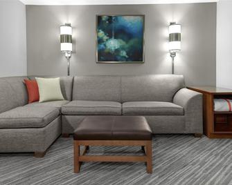 Hyatt Place Detroit Auburn Hills - Auburn Hills - Living room