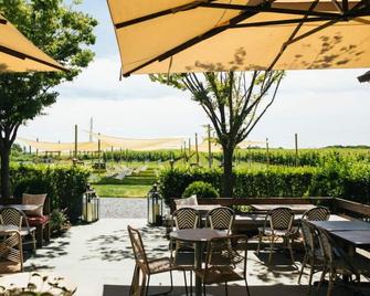 The Mattituck Hideaway/Luxurious Wine Country Retreat - Mattituck - Patio