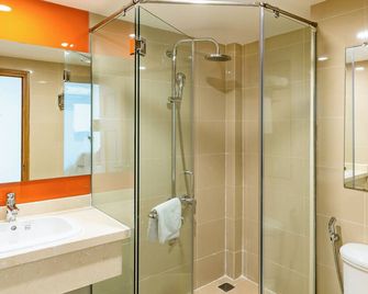 Ttc Hotel Deluxe Airport - Ho Chi Minh City - Bathroom