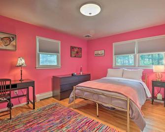 Family-Friendly Woodbury Home with Yard + Deck! - Woodbury - Bedroom