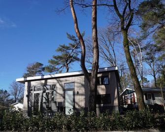 Forest-View Tiny House, Cleaning Include - Hoenderloo - Building