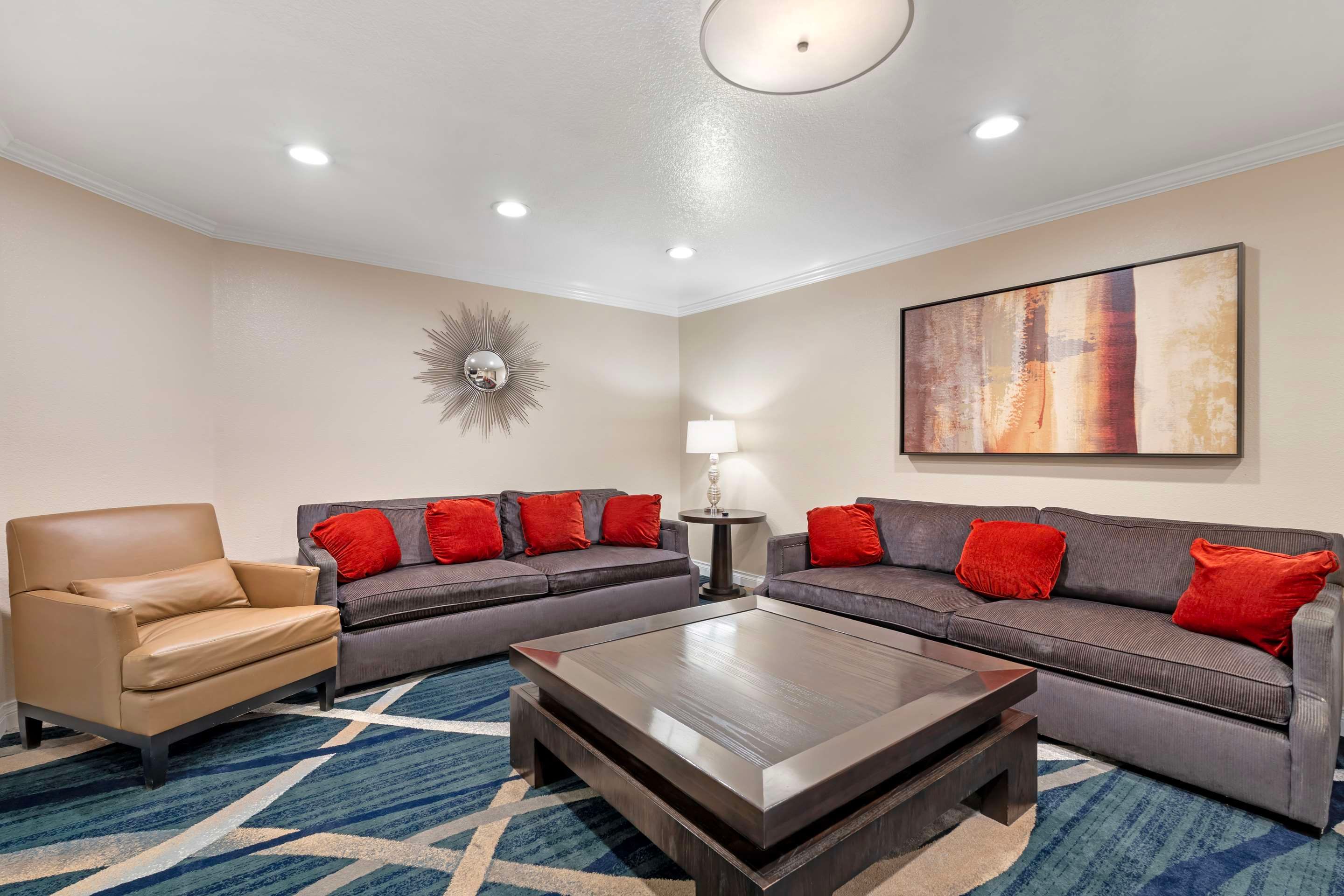 Best Western Plus Newport Mesa Inn - קוסטה מסה - סלון