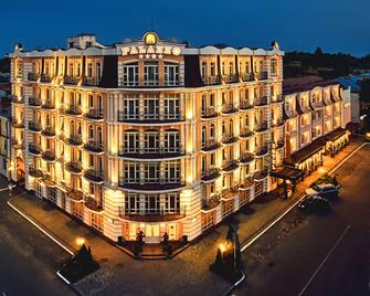 Palazzo Premier Hotel - Poltava - Edificio