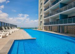 Ramada Suites by Wyndham Zen Quarter Darwin - Darwin - Pool
