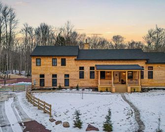 Grand Timber By Avantstay Indoor Pool Sp - White Haven - Budova