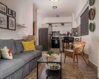 The terrace / New Apartment with Private terrace. - Santo Domingo - Living room