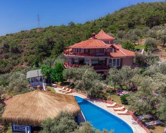 Aeneas Hotel - Altınoluk