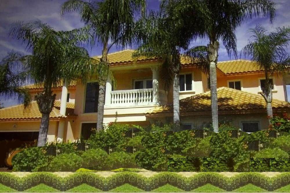 Ft Lauderdale / Walk to the Beach, 3 /3.5/Pool rm bd Casa by the Sea - فورت لاودردال - مبنى