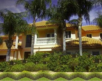 Ft Lauderdale / Walk to the Beach, 3 /3.5/Pool rm bd Casa by the Sea - Fort Lauderdale - Edifici