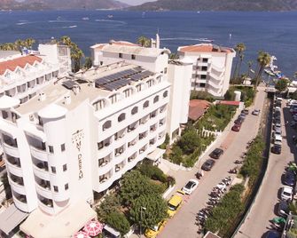 My Dream Hotel - מרמריס - בניין