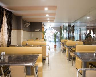 OYO 9248 Hotel Shrinidhi - Nelamangala - Restaurant