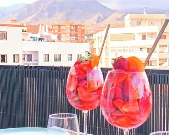 Wonderful 5 minutes from the most beautiful beaches, pets allowed - Los Cristianos - Balcony