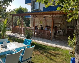 Zeytin Otel Altinoluk - Altınoluk - Patio