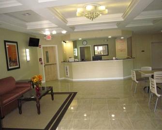 Perfect Stay at Red Carpet Inn Monmouth! Free Breakfast! - Monmouth Junction - Lobby