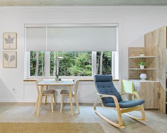 Peaceful forest studio in the Gatineau Hills - Chelsea - Dining room