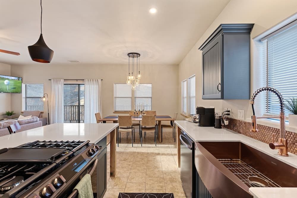 Kitchen view of Large Private Home in Jerome, AZ with Fully Stocked Kitchen