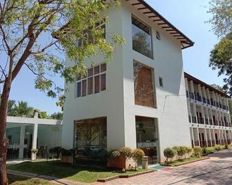 Yala Hotel Elephant Eye - Tissamaharama - Building