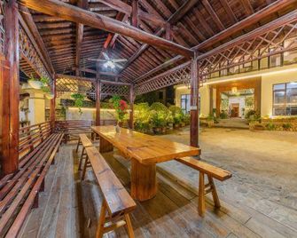 Deqing Shanyinju Country House - Huzhou - Binnenhof