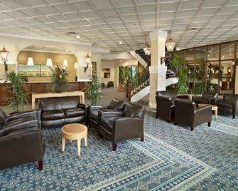 Sandman Signature Lethbridge Lodge - Lethbridge - Lobby