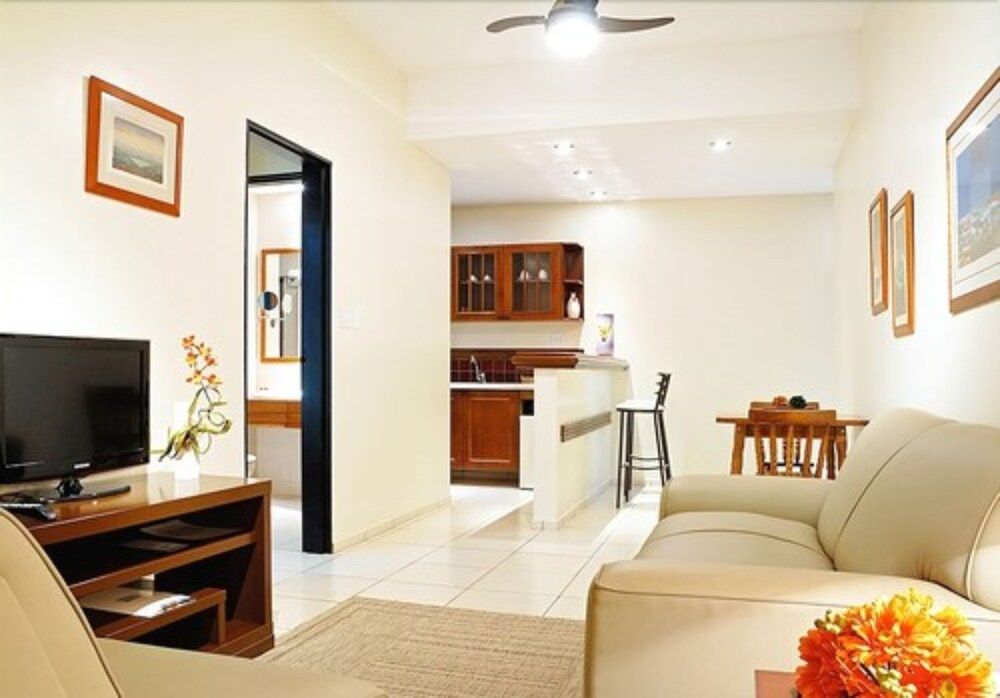 Flat Bassano Vaccarini - ריבראו פרטו - סלון