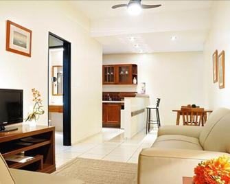 Flat Bassano Vaccarini - ריבראו פרטו - סלון