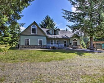 Serene South Bend Family Escape Dogs Welcome - South Bend - Building