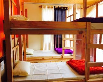 The Lost Tribe Hostel - Manali - Bedroom