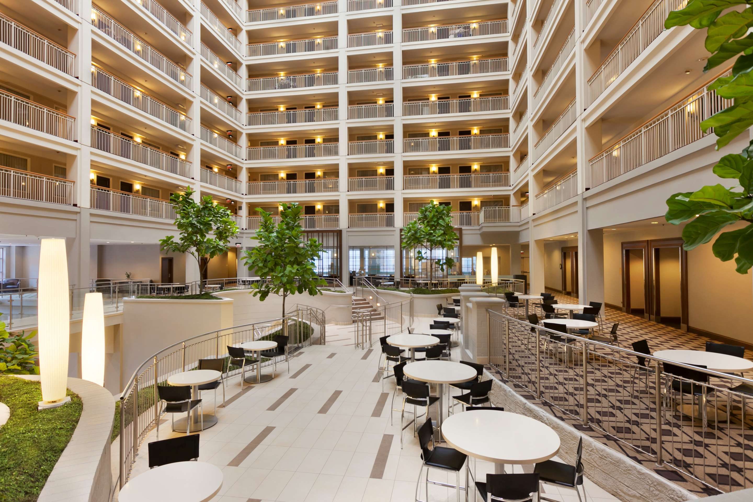 Embassy Suites by Hilton Chicago Downtown River North - Chicago - Lobby