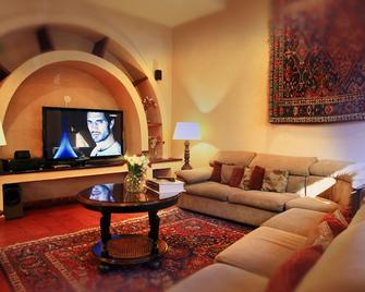 Massabki Hotel - Chtaura - Living room