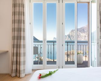Hotel Lago Di Garda - Nago–Torbole - Balcon
