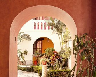 Hotel Trébol - Oaxaca - Outdoor view
