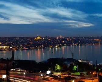 Daru Sultan Hotels Galata - Istanbul - Näkymät ulkona