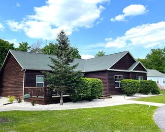 Chocolate Moose Lodge @ Spring Brook Resort - Wisconsin Dells