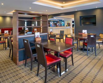 Holiday Inn Express Warwick - Stratford-Upon-Avon By IHG - Warwick - Restaurant