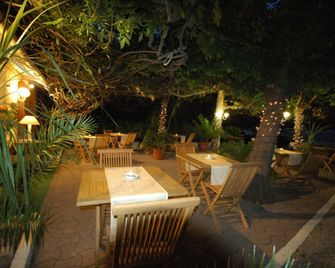 Hotel le Castellamar - Sainte-Maxime - Patio