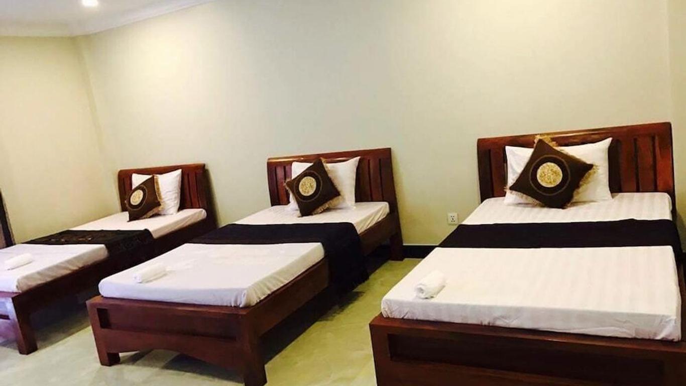 Blue Diamond Hostel