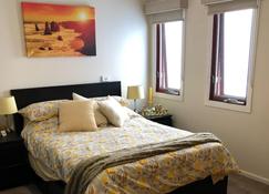 5 Star Room with own Bathroom - Singles, Couples, Families or Executives - Glen Waverley - Phòng ngủ