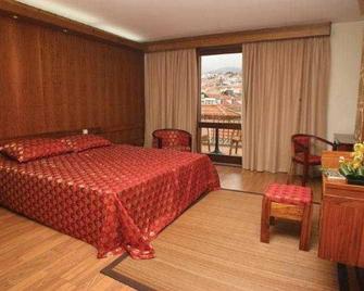 Hotel Catedral - Funchal - Bedroom