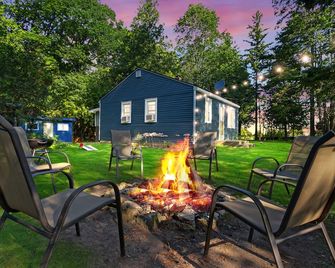 Sherwood Lighthouse Cabin - Near Boat Launch & State Park - Sturgeon Bay - Patio