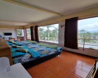 Hotel Hikmat Indah - Lembang - Ložnice