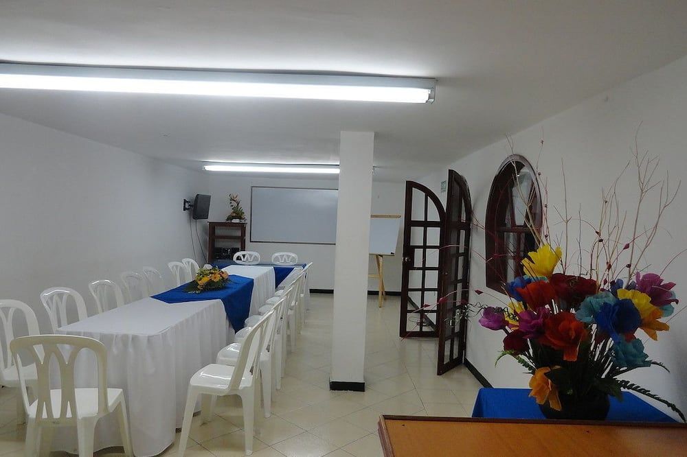 Hotel Tumburagua Soin Sas - Neiva - Matsal