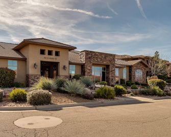 The Retreat at Coral Springs Resort - Hurricane - Building