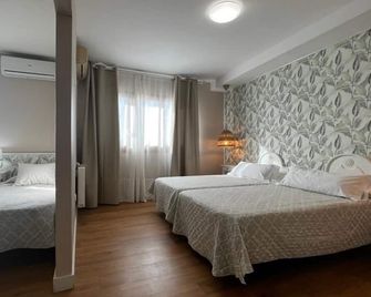 Hotel Plaza Mayor - Ocaña - Bedroom