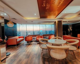 The Peninsula Chittagong Limited - Chittagong - Lounge