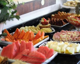 Hotel Aracaju Express - אראקאז'ו - בופה