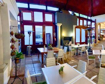 Spacube Luxury Suites and Spa - Pretoria - Lobby